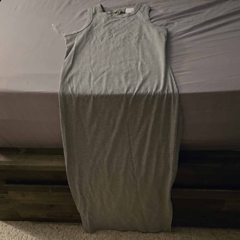 Casual Gray and White Maxi Dress with Halter Neckline